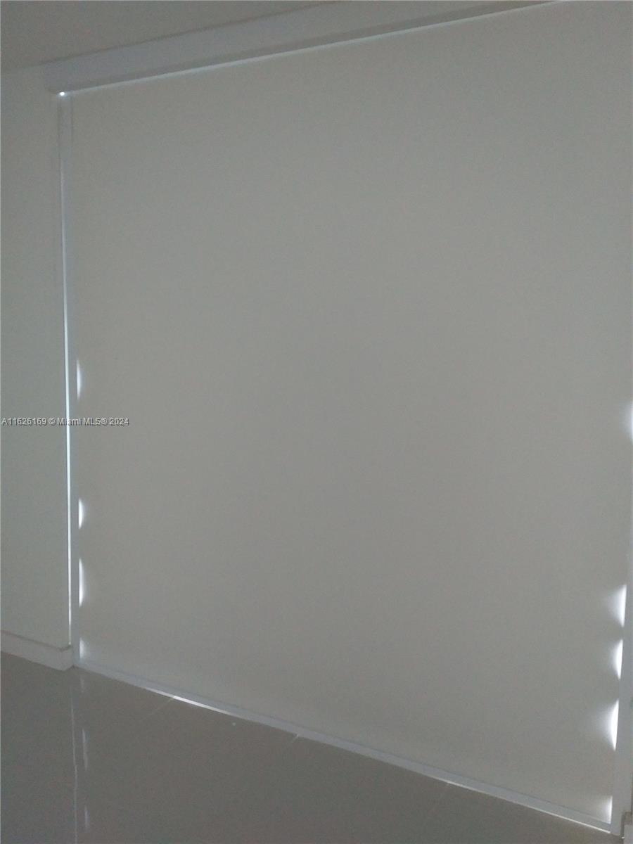 500 BRICKELL E - Residential Lease