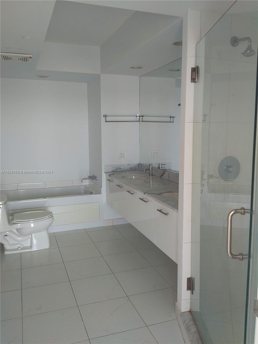 500 BRICKELL E - Residential Lease