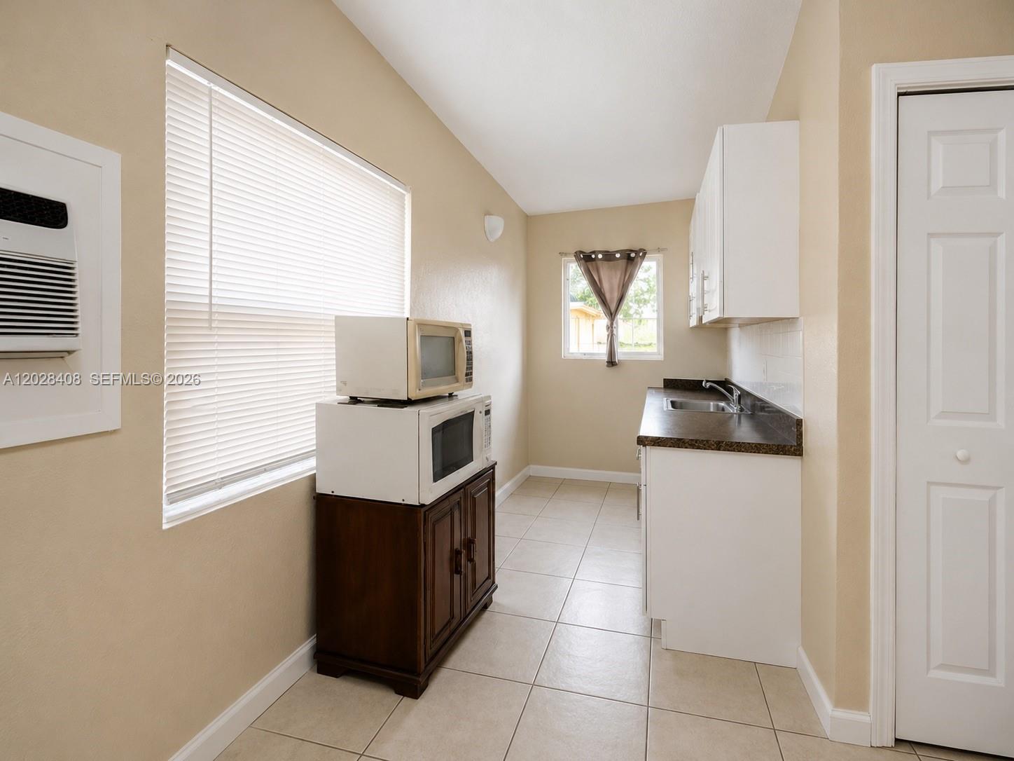 LINCOLN PARK ADD TO HOMES - Residential Lease