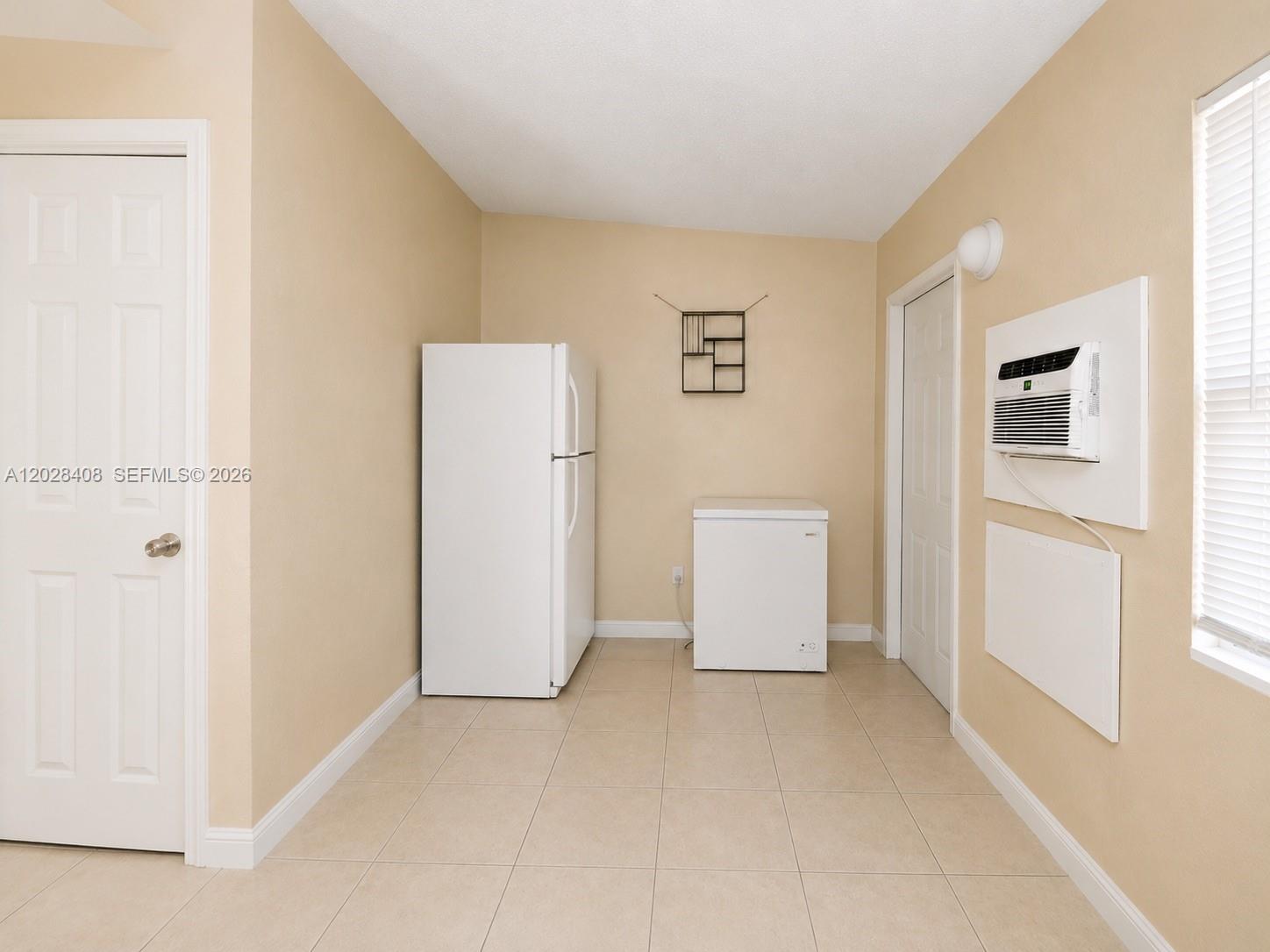 LINCOLN PARK ADD TO HOMES - Residential Lease