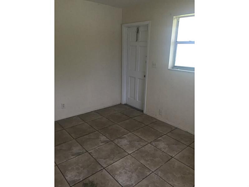 L D C ESTATES 75-31 B - Residential Lease