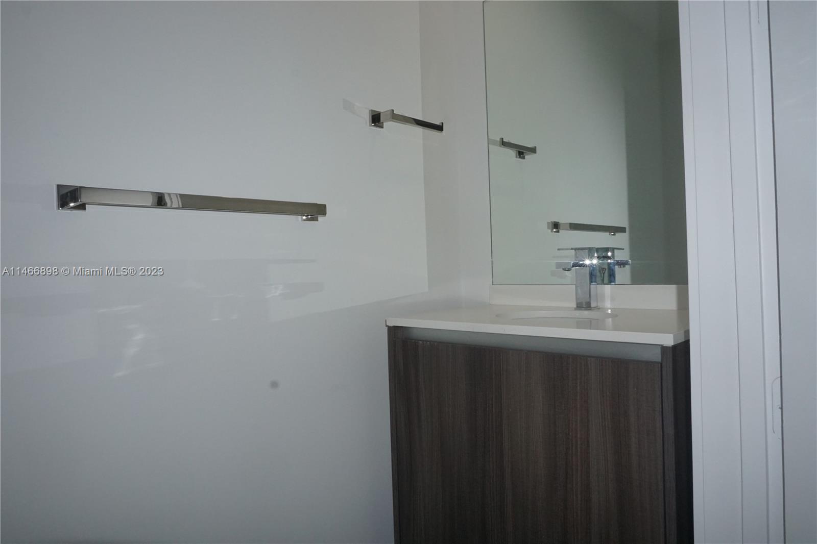 ARIA ON THE BAY - Residential Lease