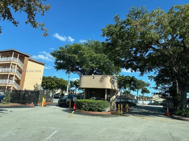 COUNTRY LANE CONDO #2 - Residential Lease