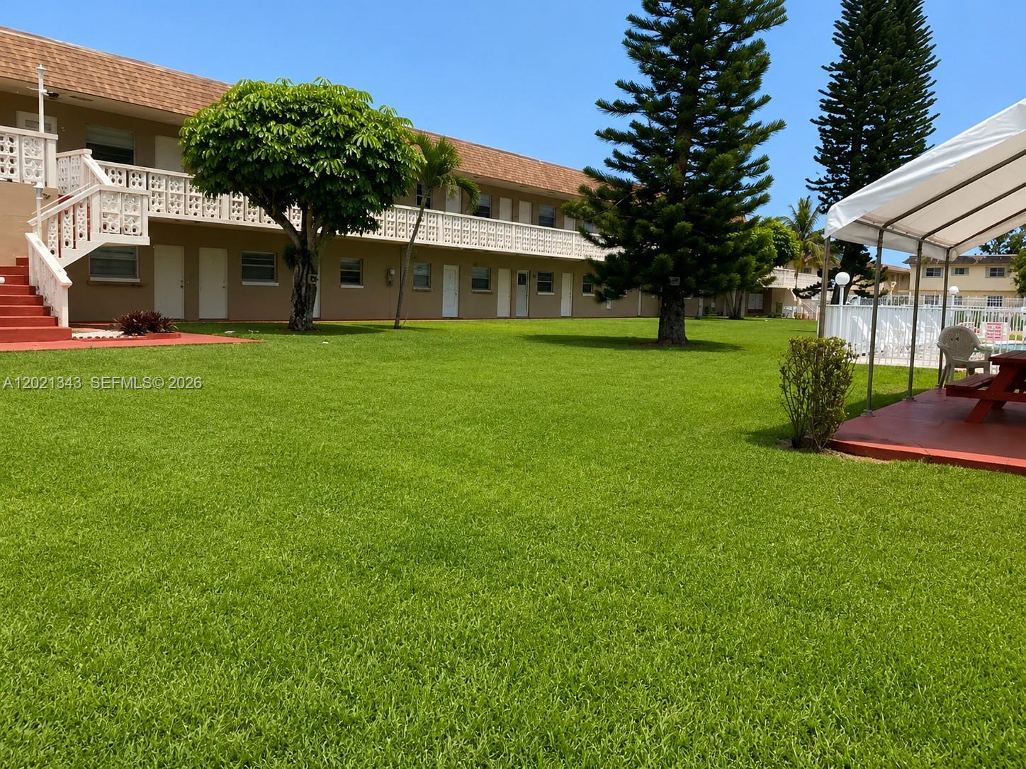 PINEWOOD - Residential