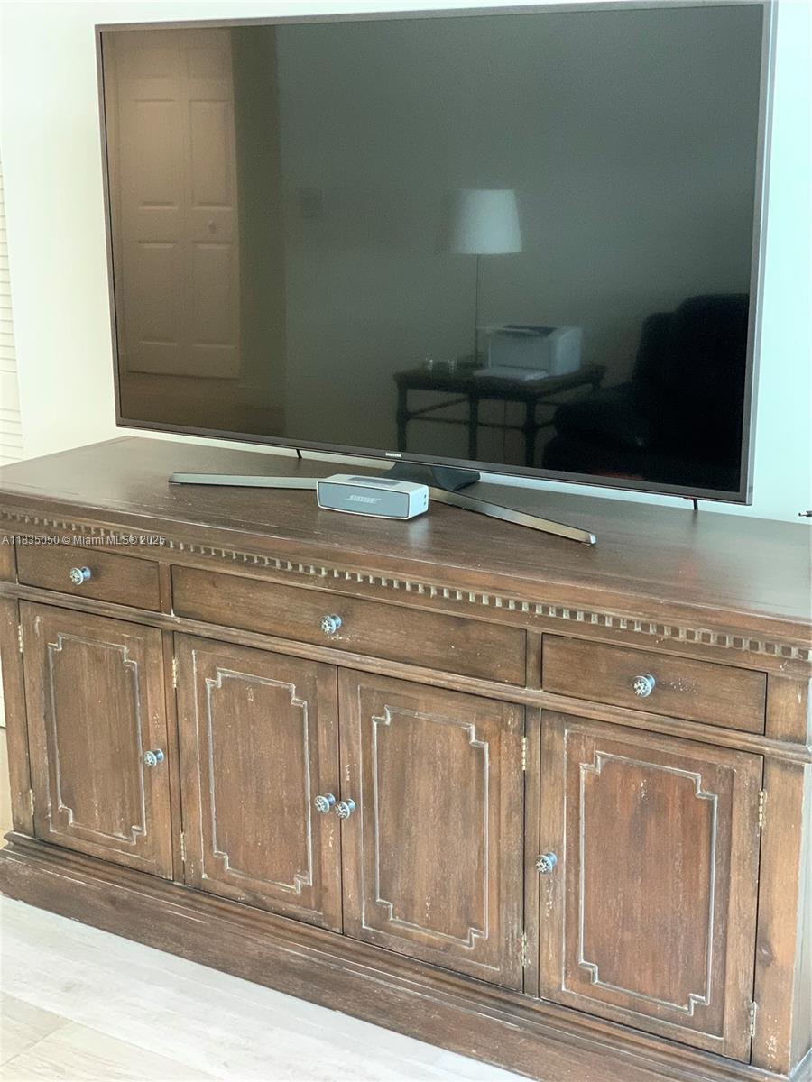 PORTO BELLAGIO CONDO - Residential Lease
