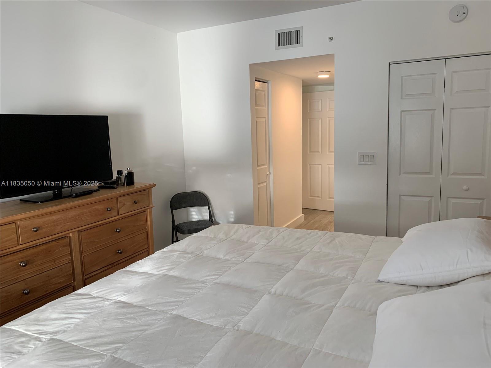 PORTO BELLAGIO CONDO - Residential Lease