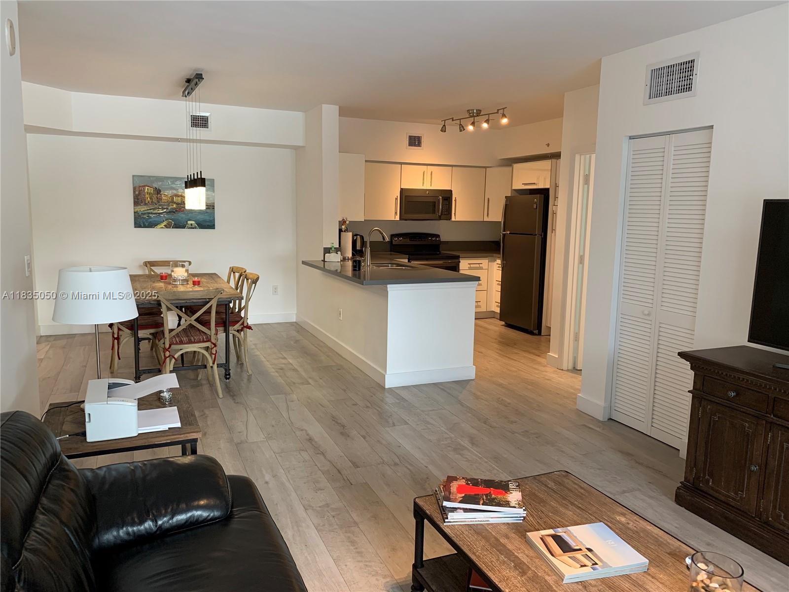 PORTO BELLAGIO CONDO - Residential Lease
