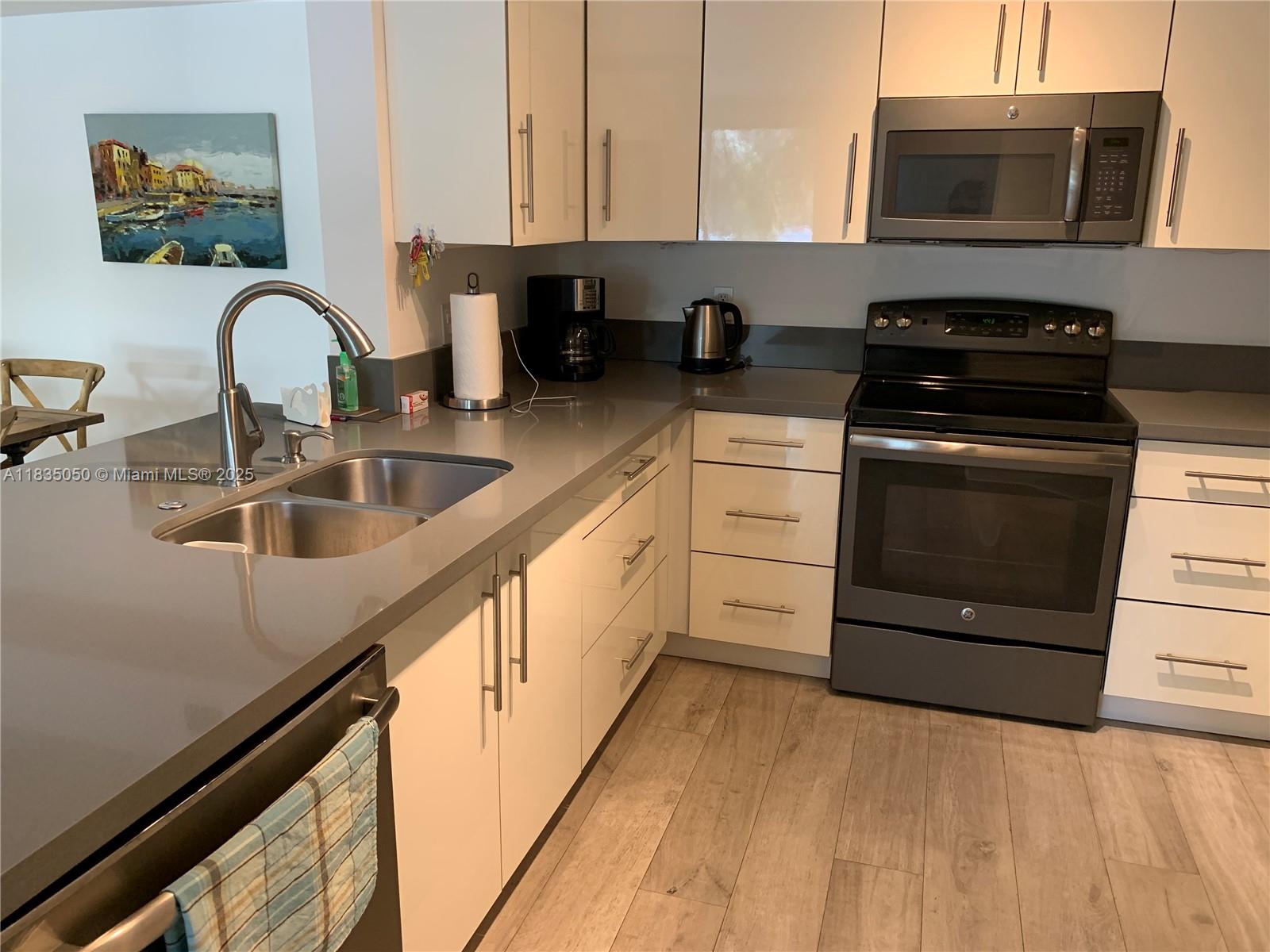 PORTO BELLAGIO CONDO - Residential Lease