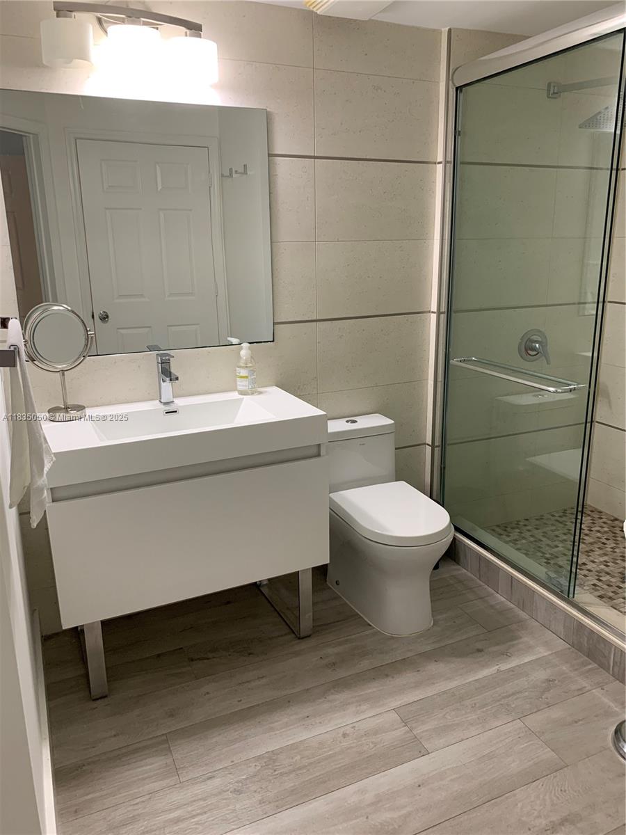PORTO BELLAGIO CONDO - Residential Lease