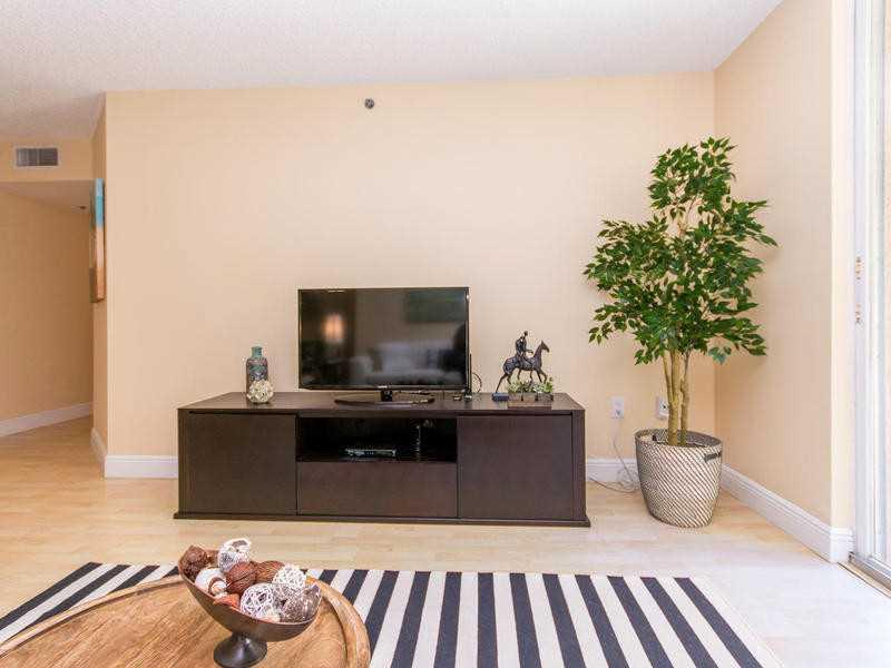 THE YACHT CLUB AT AVENTUR - Residential Lease
