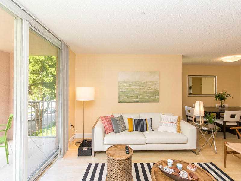 THE YACHT CLUB AT AVENTUR - Residential Lease