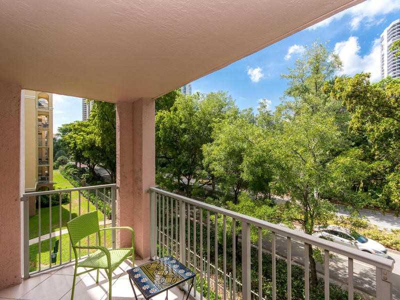 THE YACHT CLUB AT AVENTUR - Residential Lease