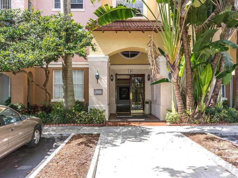 THE YACHT CLUB AT AVENTUR - Residential Lease