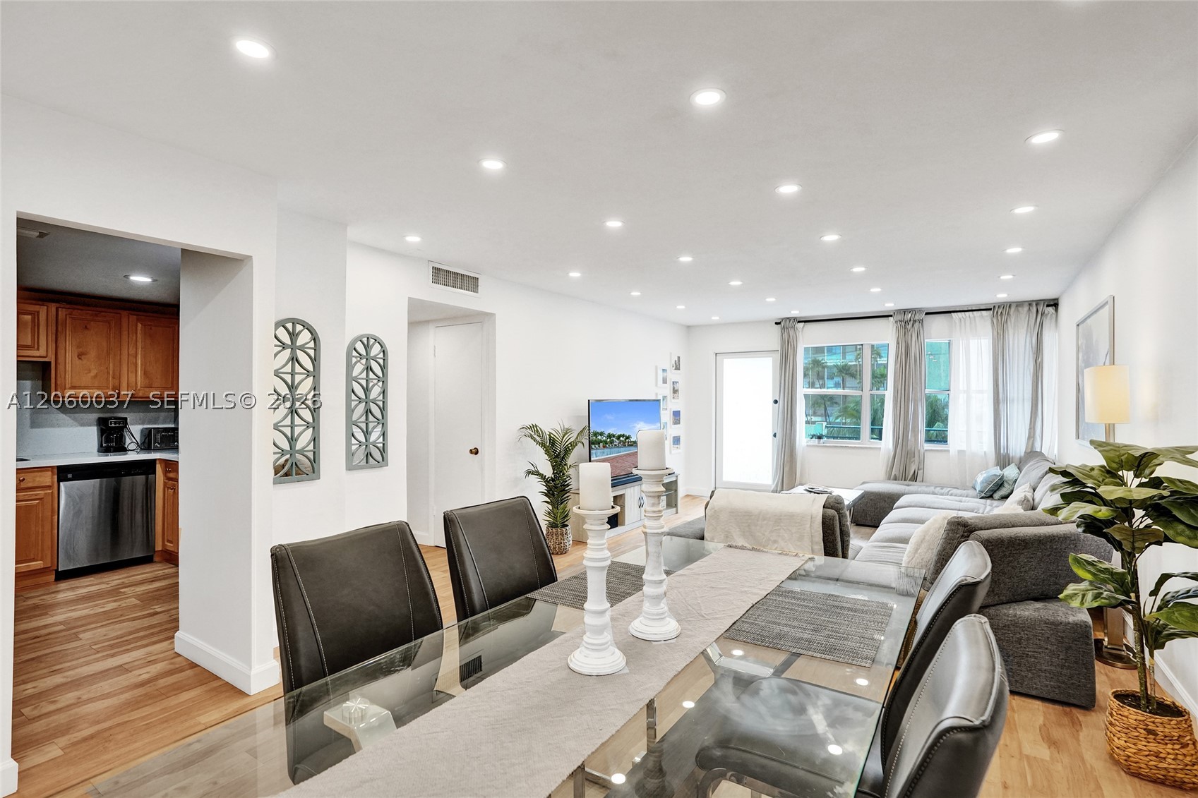 OCEAN VIEW TOWERS CONDO - Residential