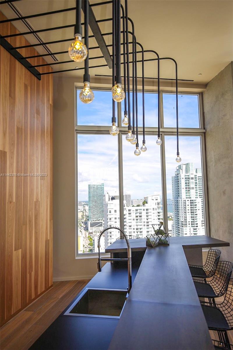 CENTRO CONDO - Residential Lease