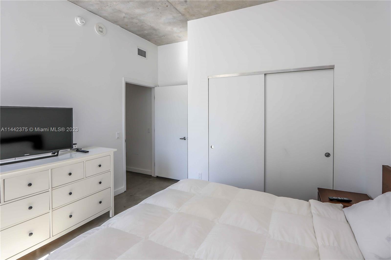 CENTRO CONDO - Residential Lease