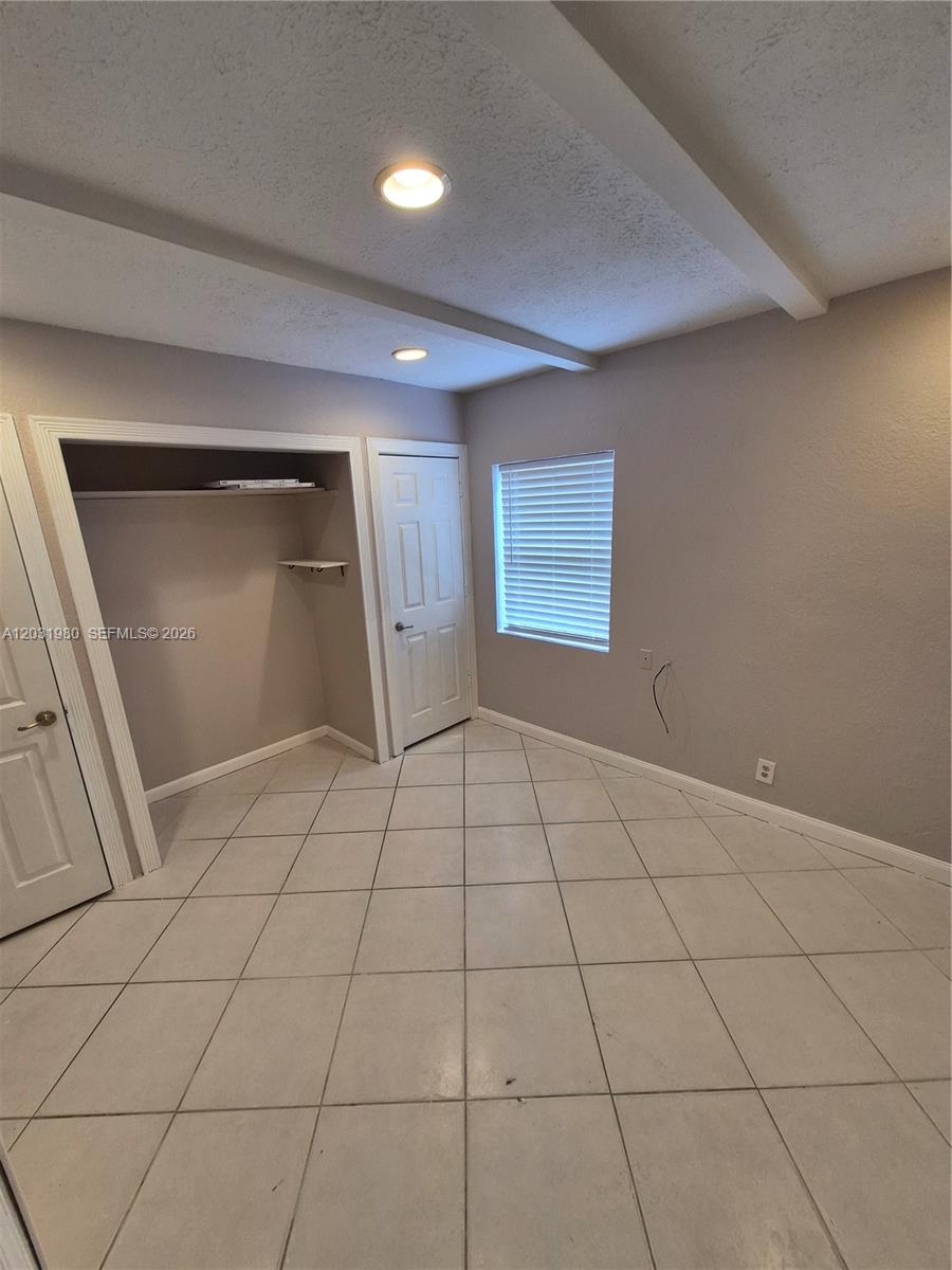 ROYAL PALM ESTATES - Residential