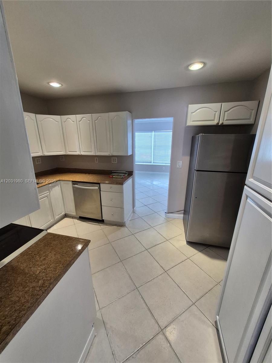 ROYAL PALM ESTATES - Residential