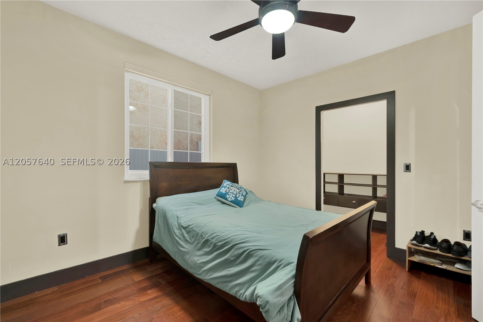 A B AT TAMIAMI TRAIL PHAS - Residential