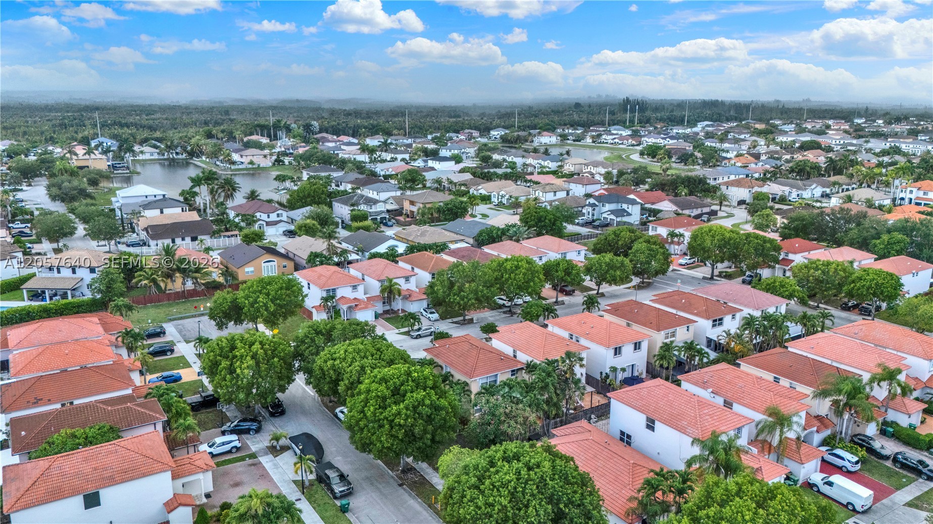 A B AT TAMIAMI TRAIL PHAS - Residential