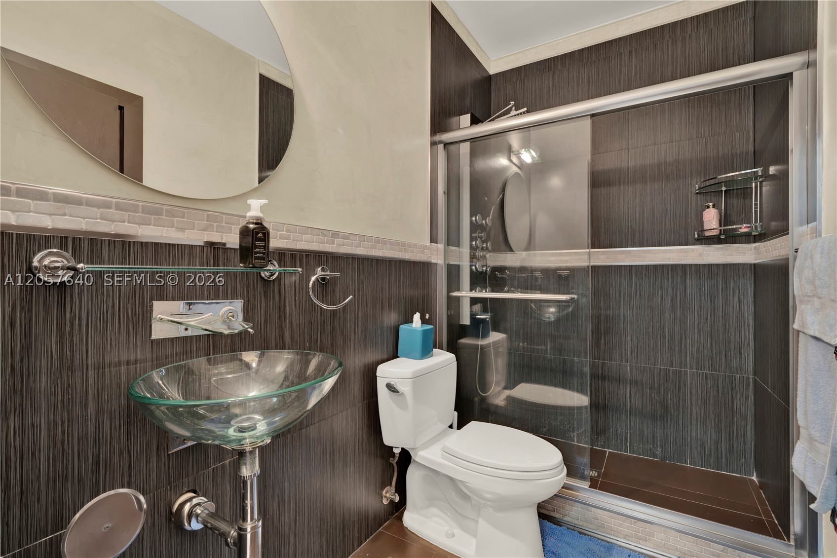 A B AT TAMIAMI TRAIL PHAS - Residential