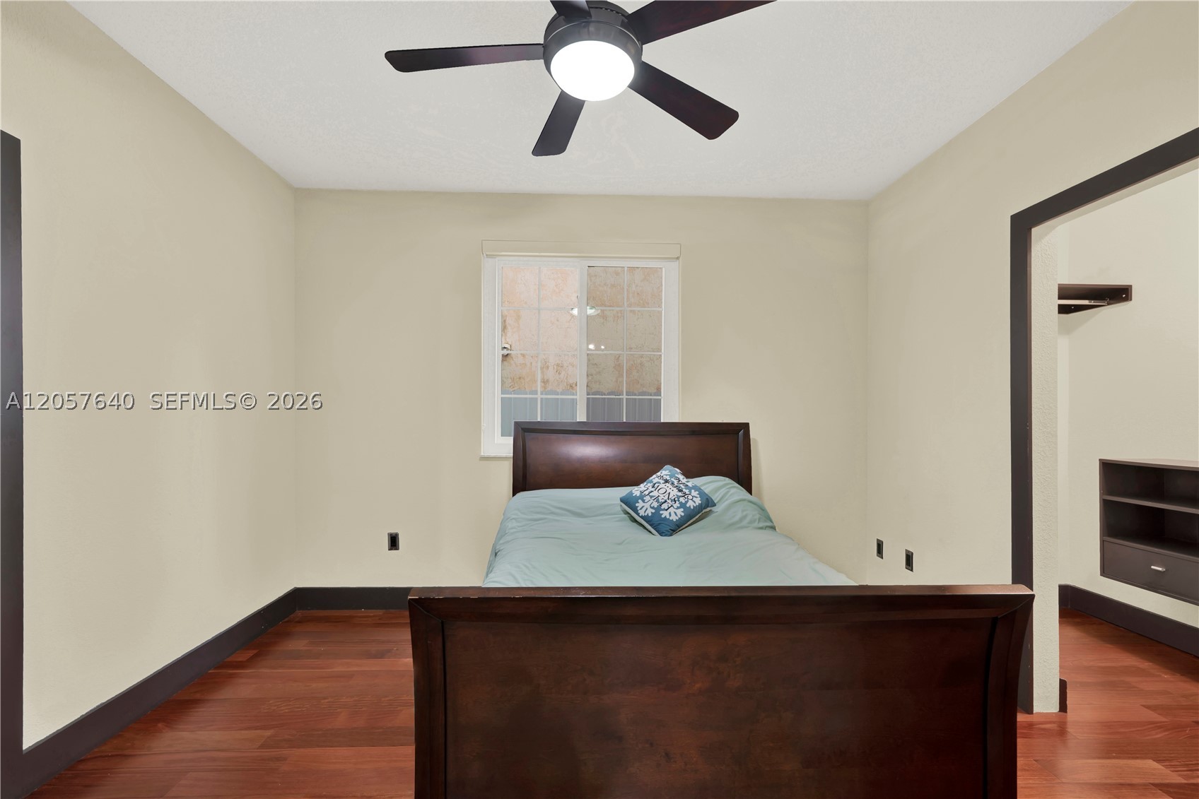 A B AT TAMIAMI TRAIL PHAS - Residential