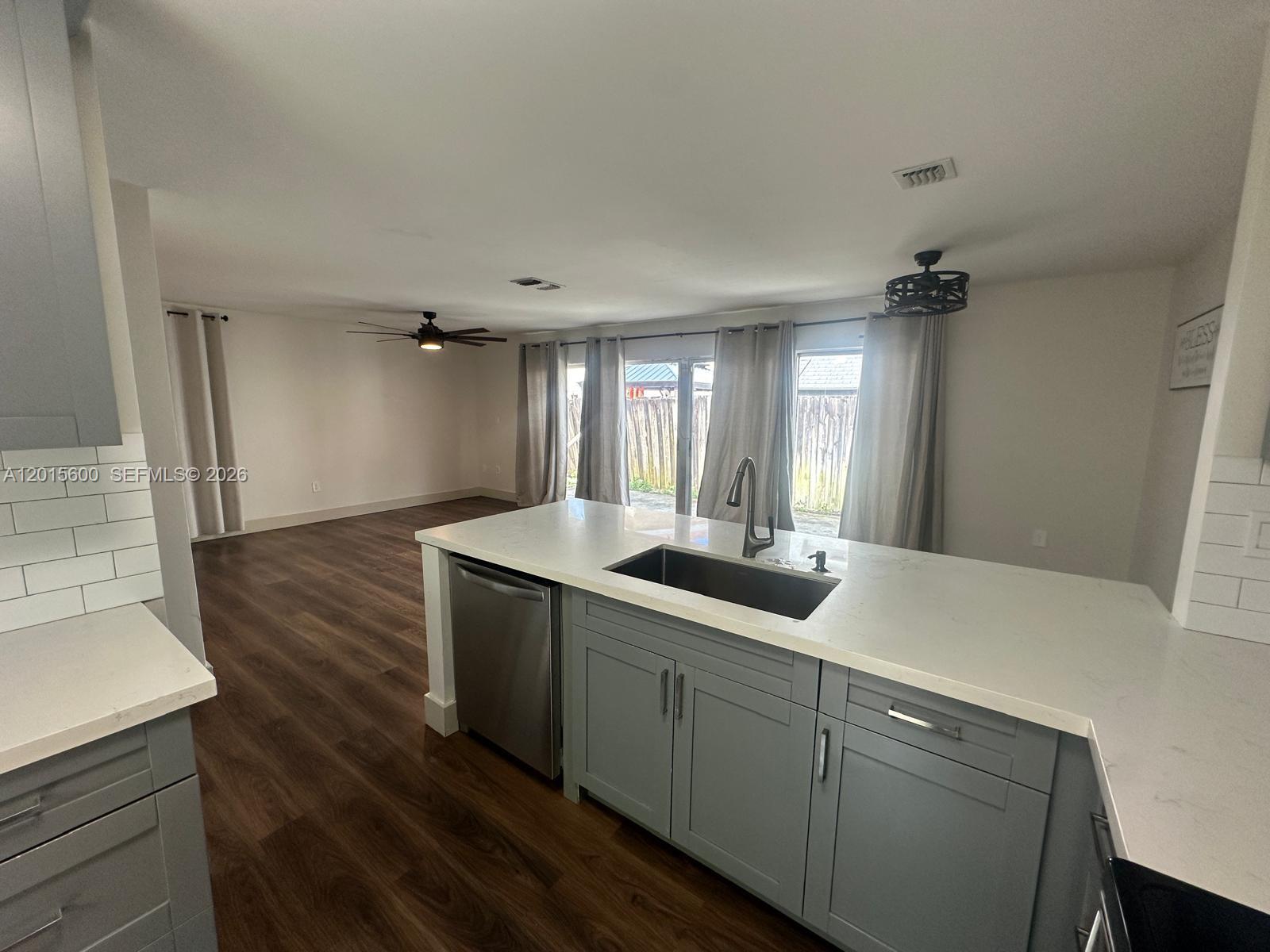 PANACHE SEC 3 - Residential