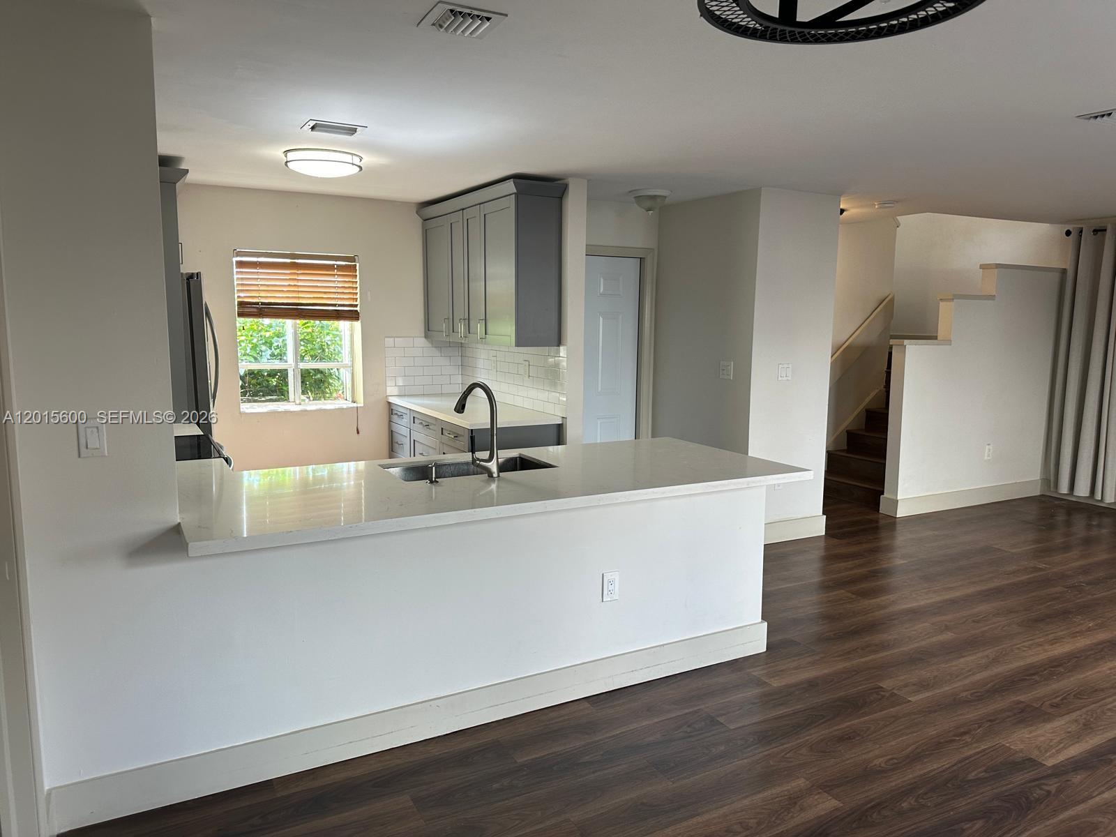 PANACHE SEC 3 - Residential