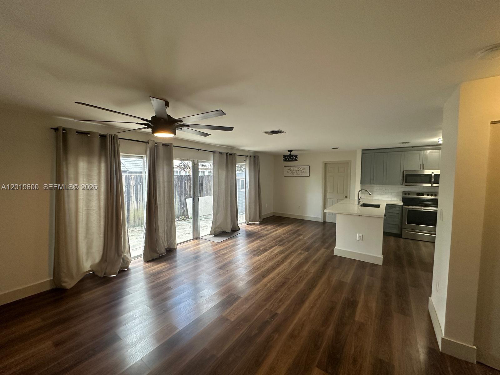 PANACHE SEC 3 - Residential