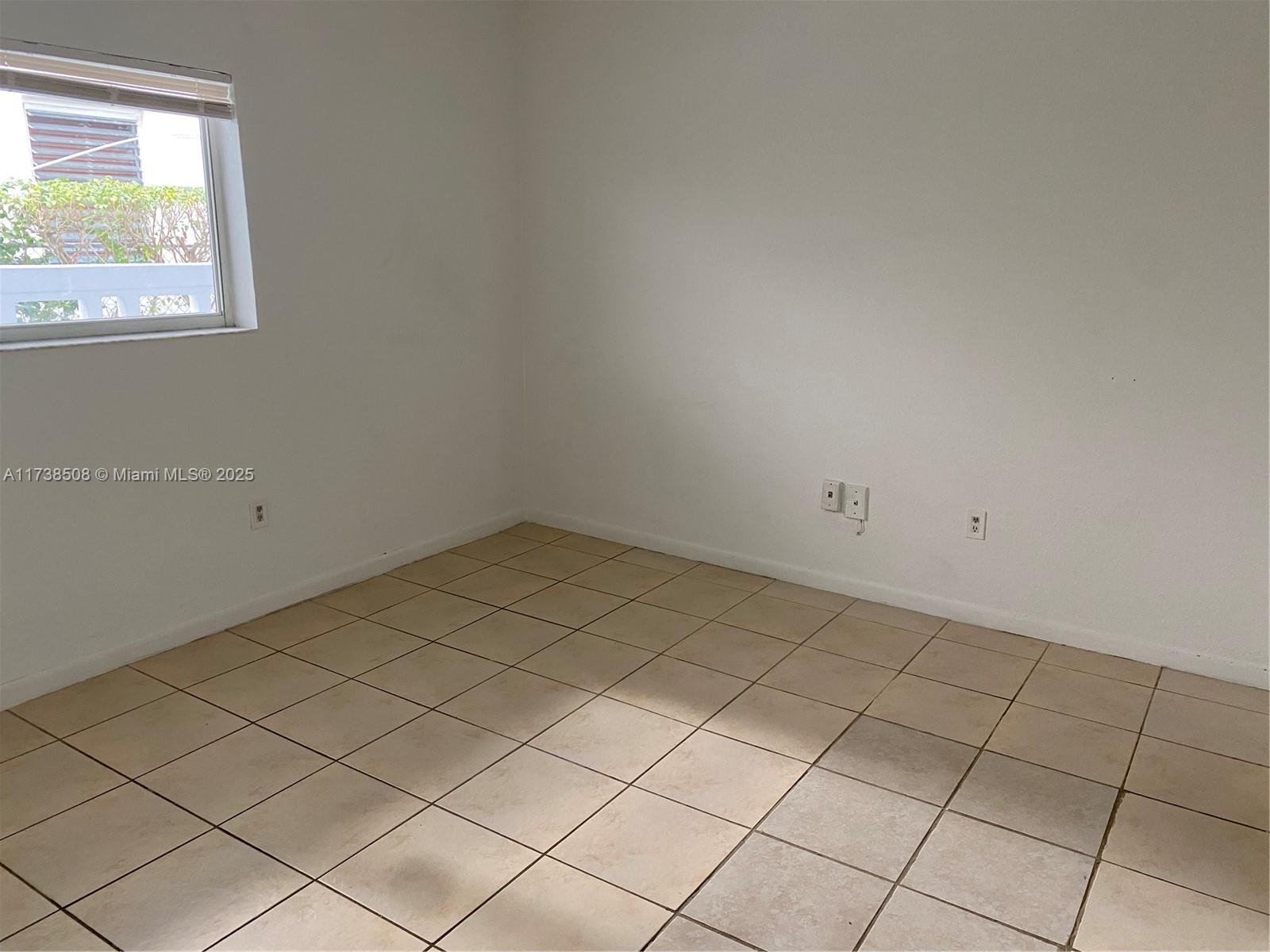 RIVE MARSEILLES CONDO - Residential Lease