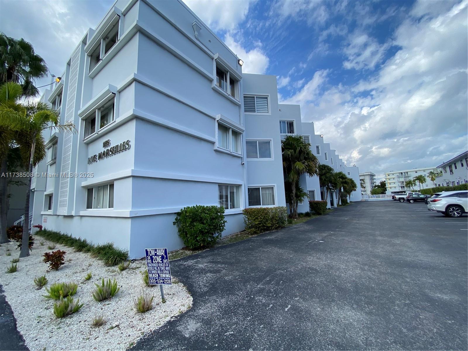 RIVE MARSEILLES CONDO - Residential Lease