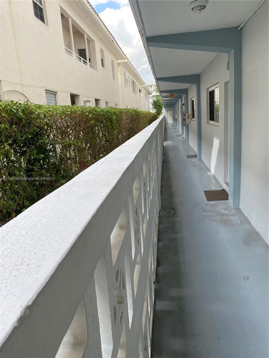 RIVE MARSEILLES CONDO - Residential Lease