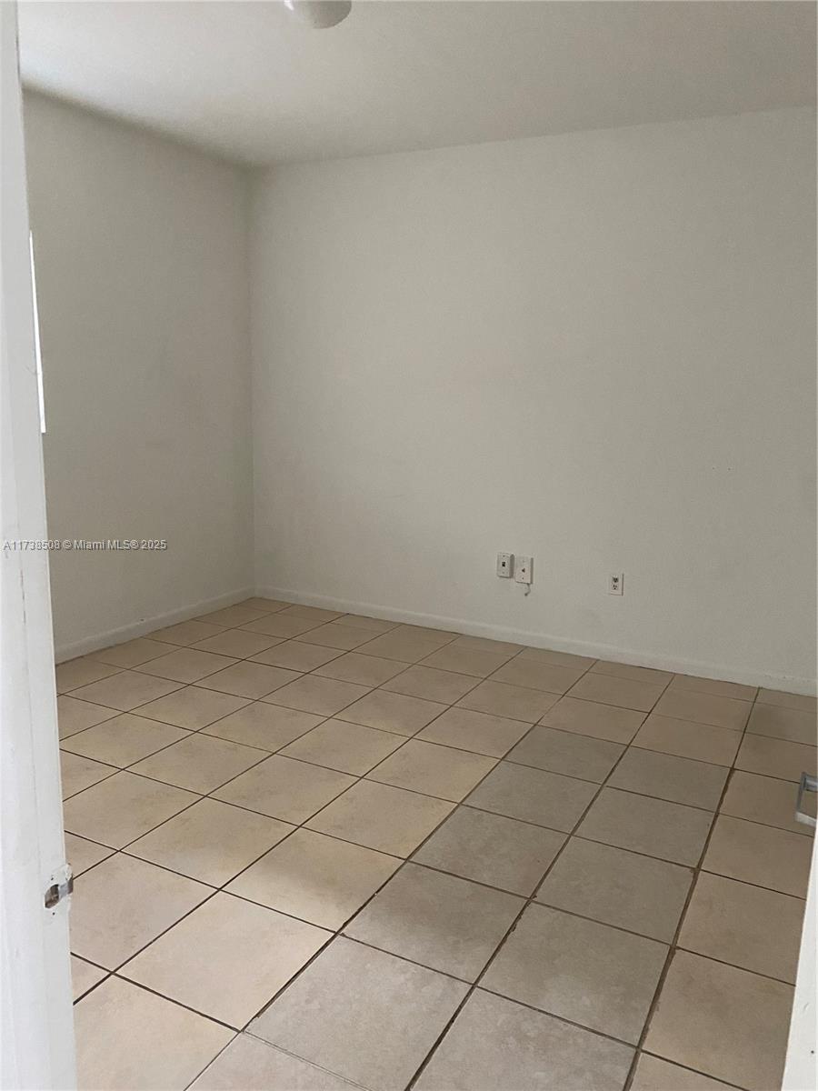 RIVE MARSEILLES CONDO - Residential Lease
