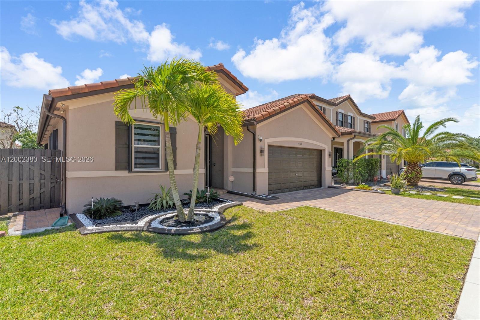 COUNTRY GARDENS SOUTH - Residential