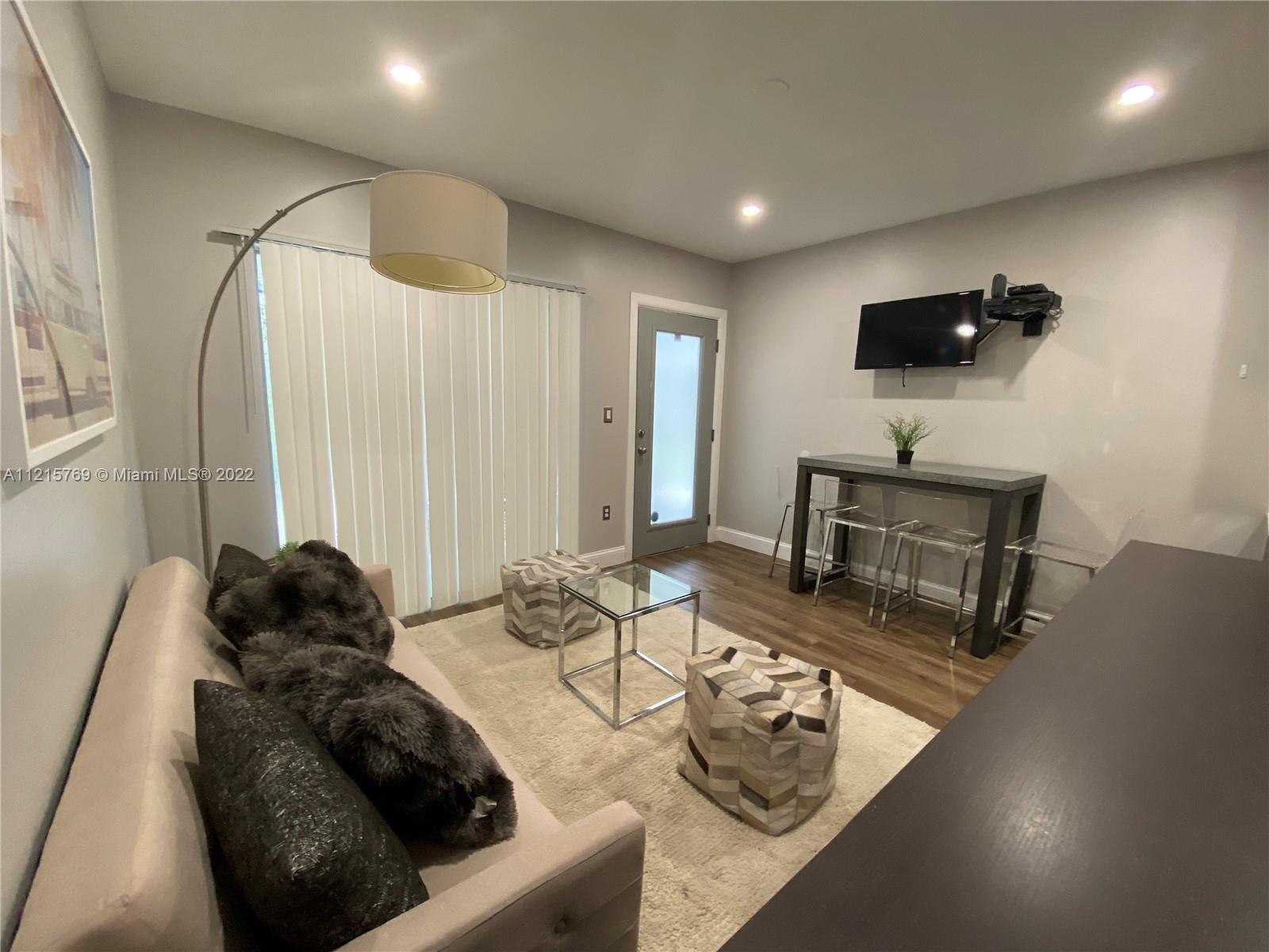 ETRURIA CONDO - Residential Lease