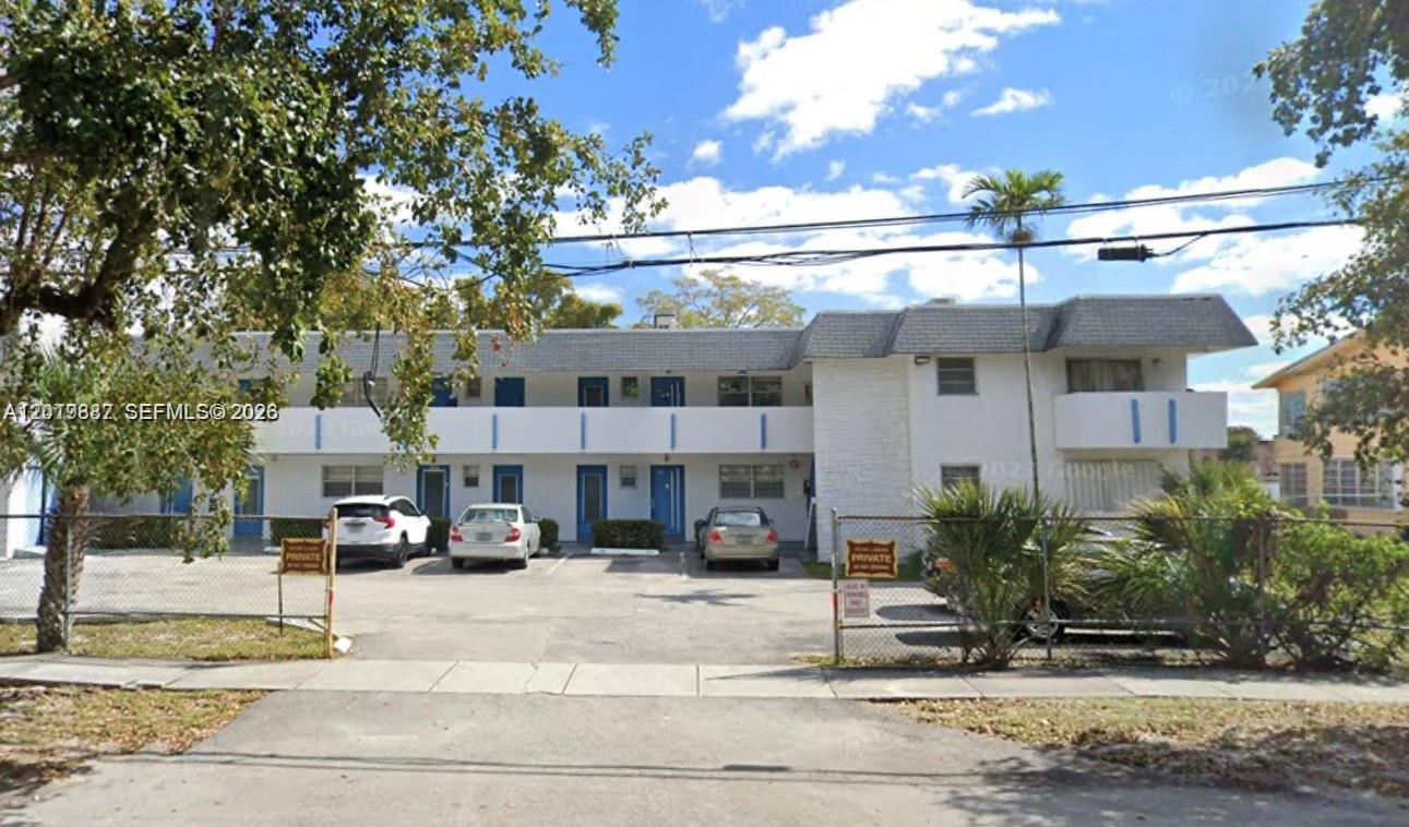 Beautiful lake front, spacious and bright apartment second floor, 1 bedroom 1 and a half bathroom unit, enclosed patio that could be converted into a den. Breathtaking lake views from living room and bedroom. Assigned parking in front of the unit with visitor parking spaces. The unit has ample closet space. Amenities include access to common pool, gym, recreation room auditorium and laundry room in the building. 55+ community near to Publix, all convenient stores, restaurant and easy drive to Aventura Mall. Seller motivated.