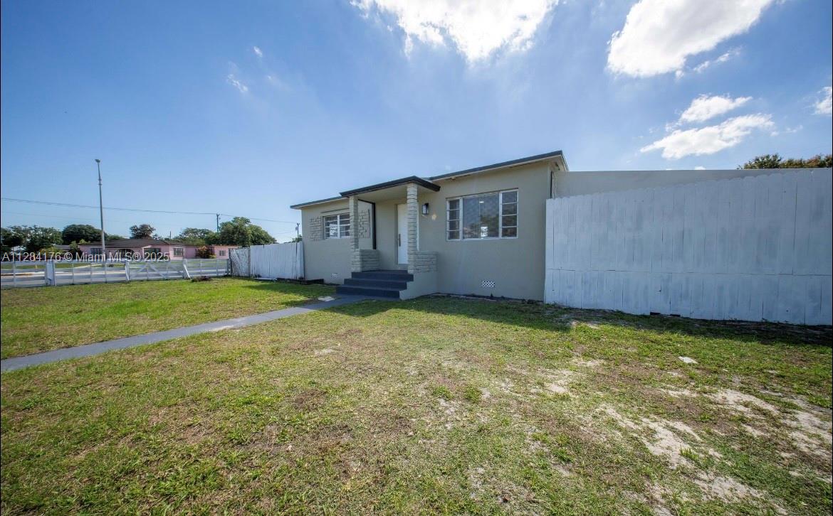 HIALEAH 14TH ADDN REV PL - Residential