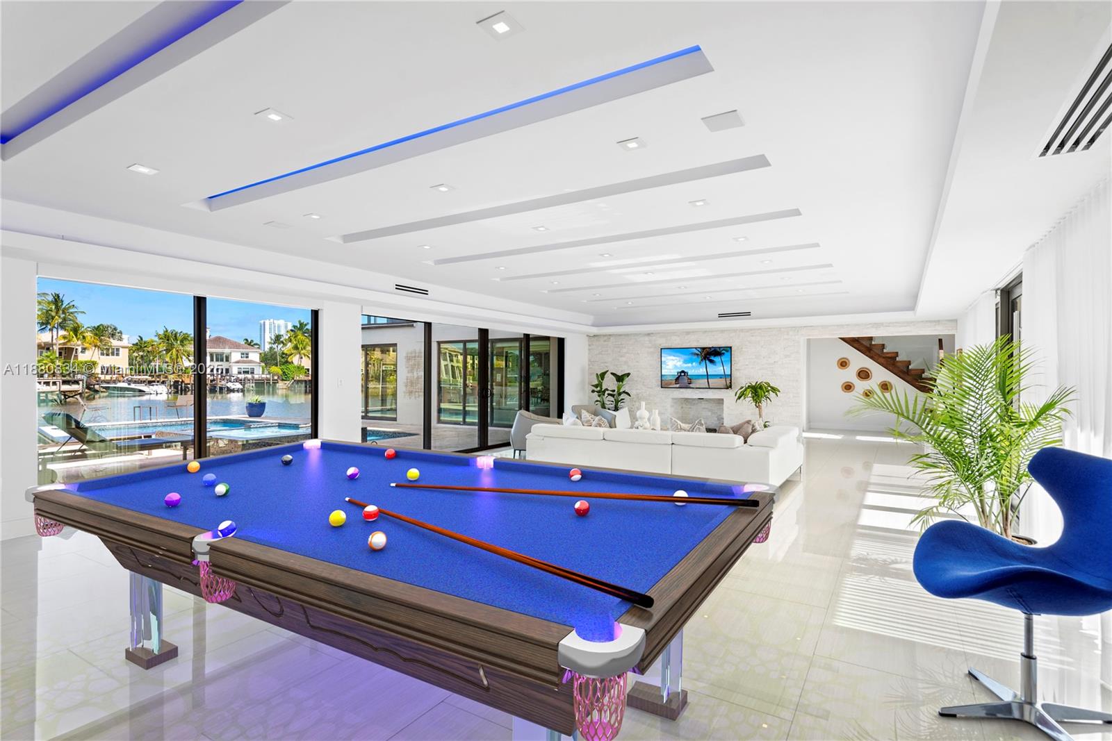 HOLLYWOOD GOLF ESTATES SE - Residential