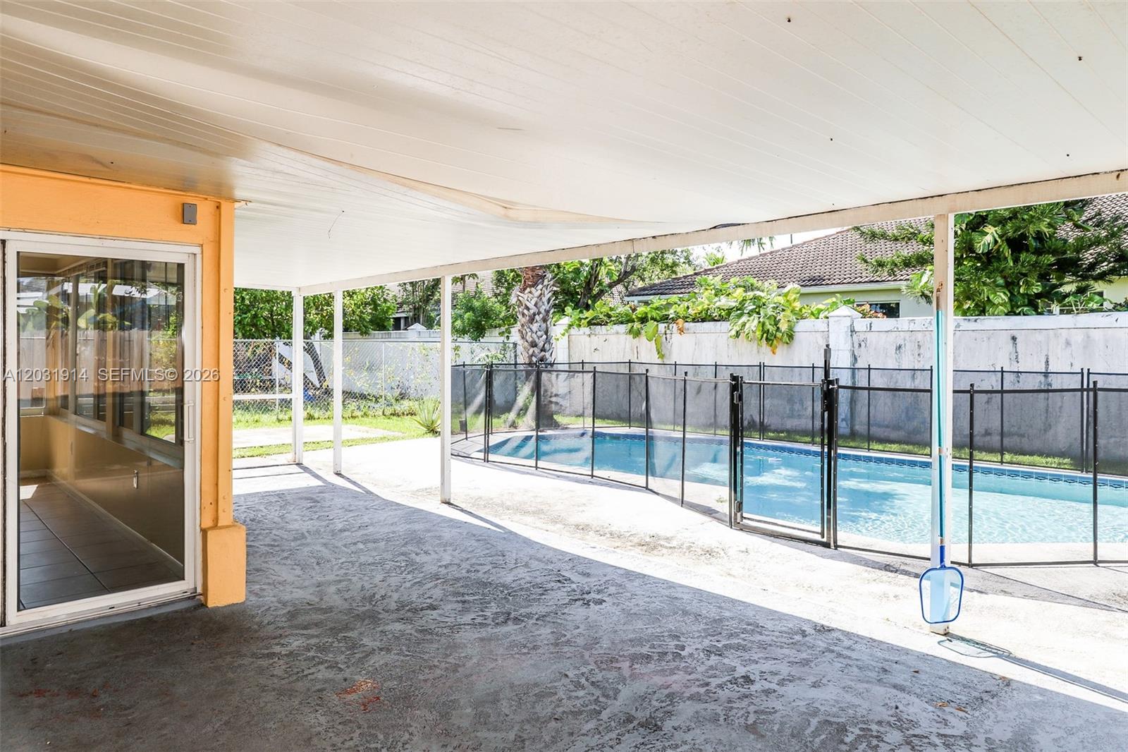 SUNRISE GOLF VILLAGE - Residential Lease