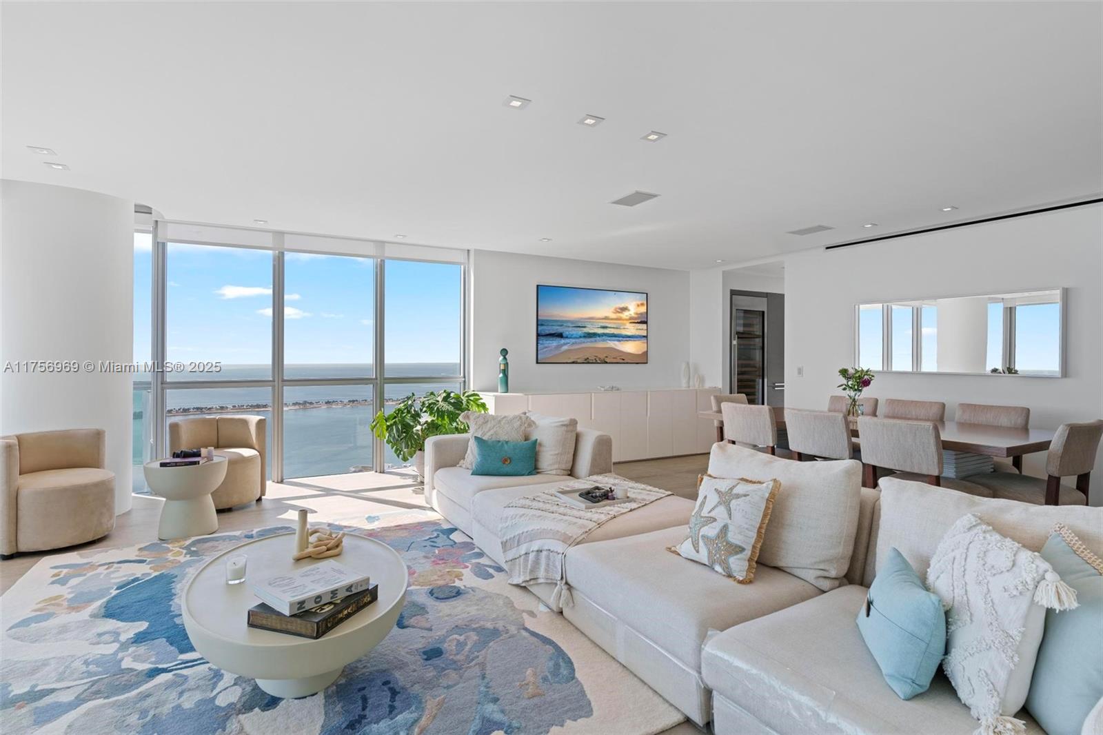 JADE RESIDENCES BRICKELL - Residential