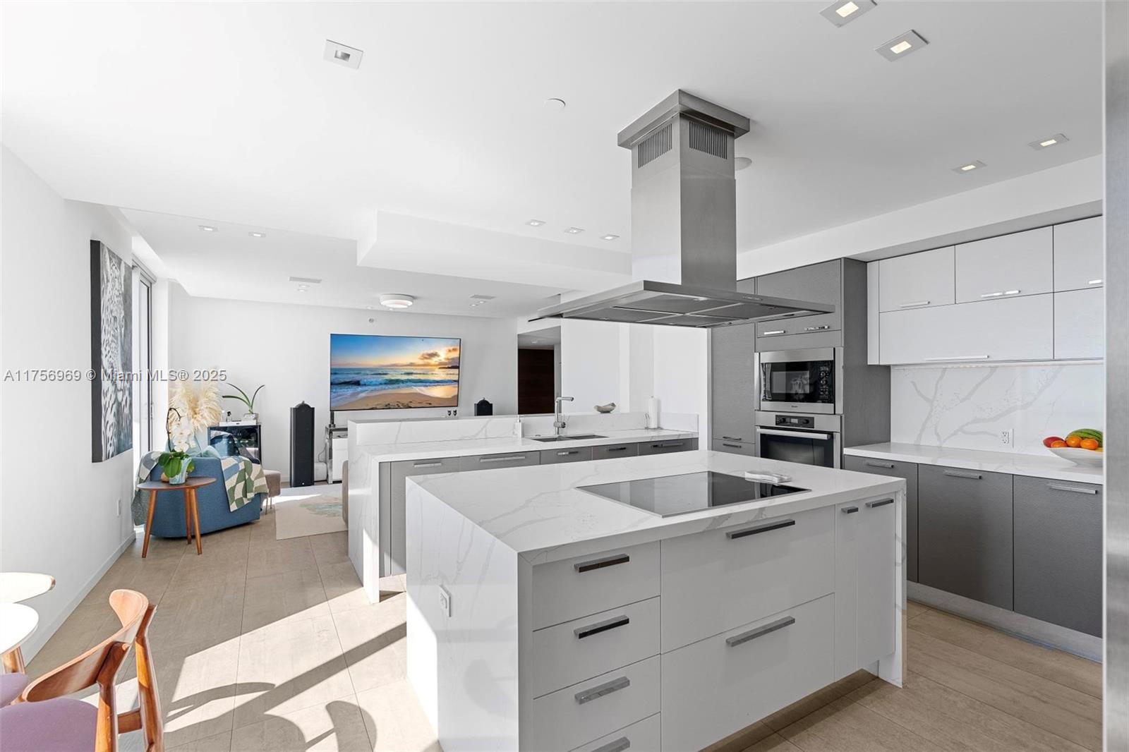 JADE RESIDENCES BRICKELL - Residential