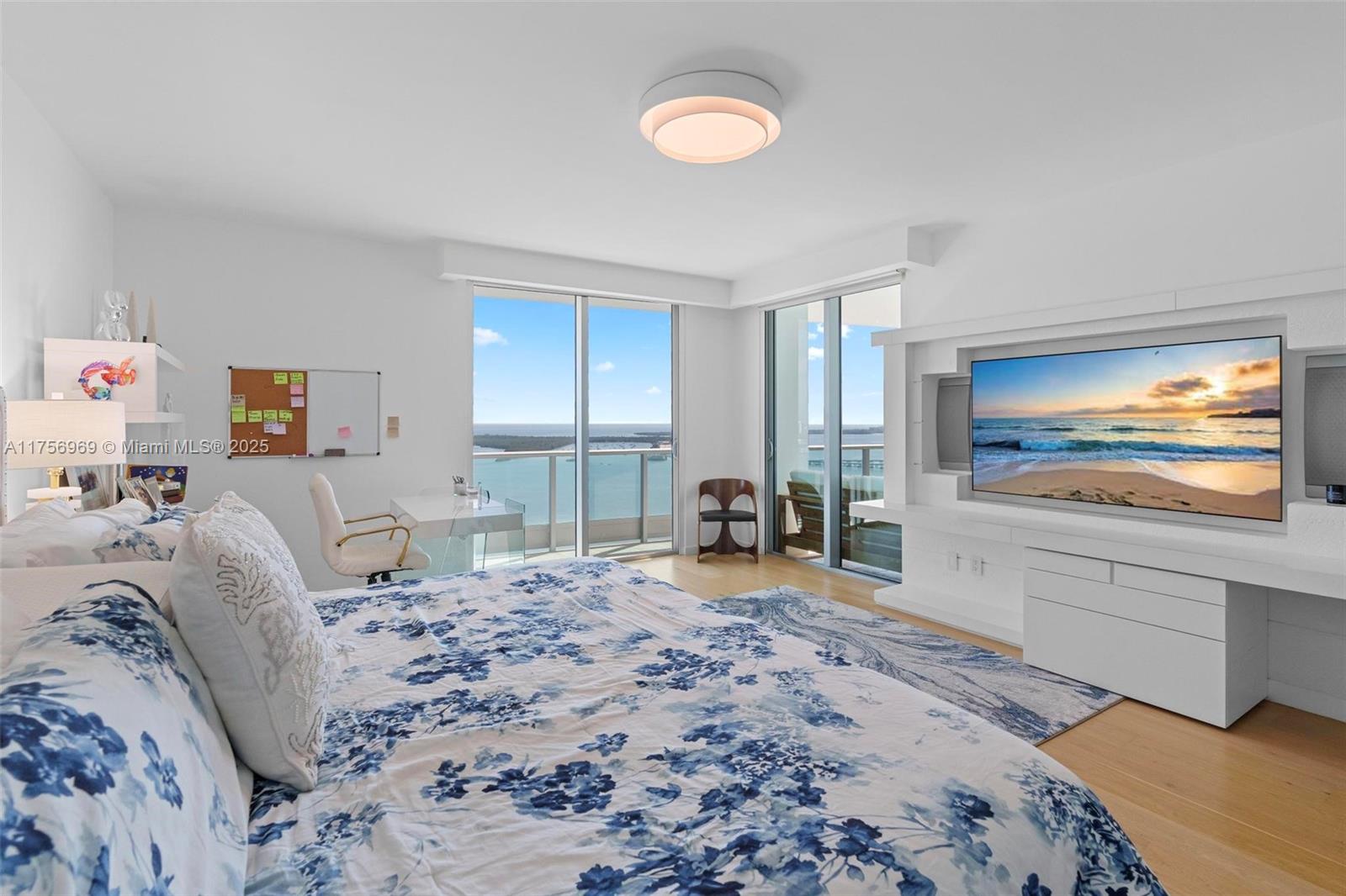 JADE RESIDENCES BRICKELL - Residential