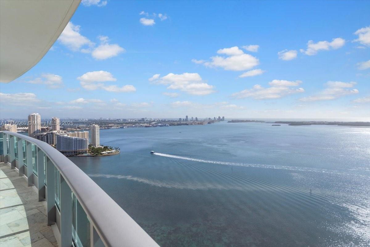 JADE RESIDENCES BRICKELL - Residential