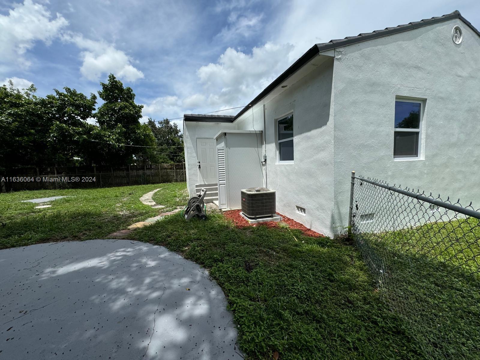 FLAMINGO VILLAGE - Residential