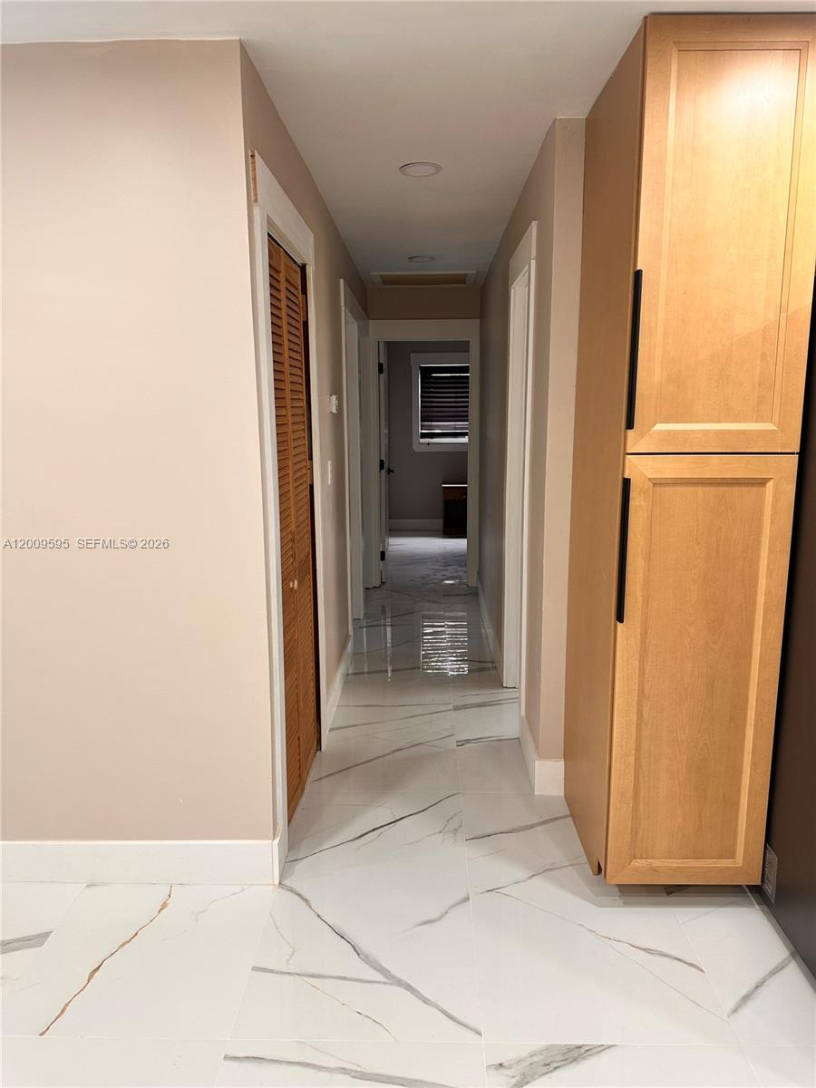 PALM BEACH CABANA COLONY - Residential