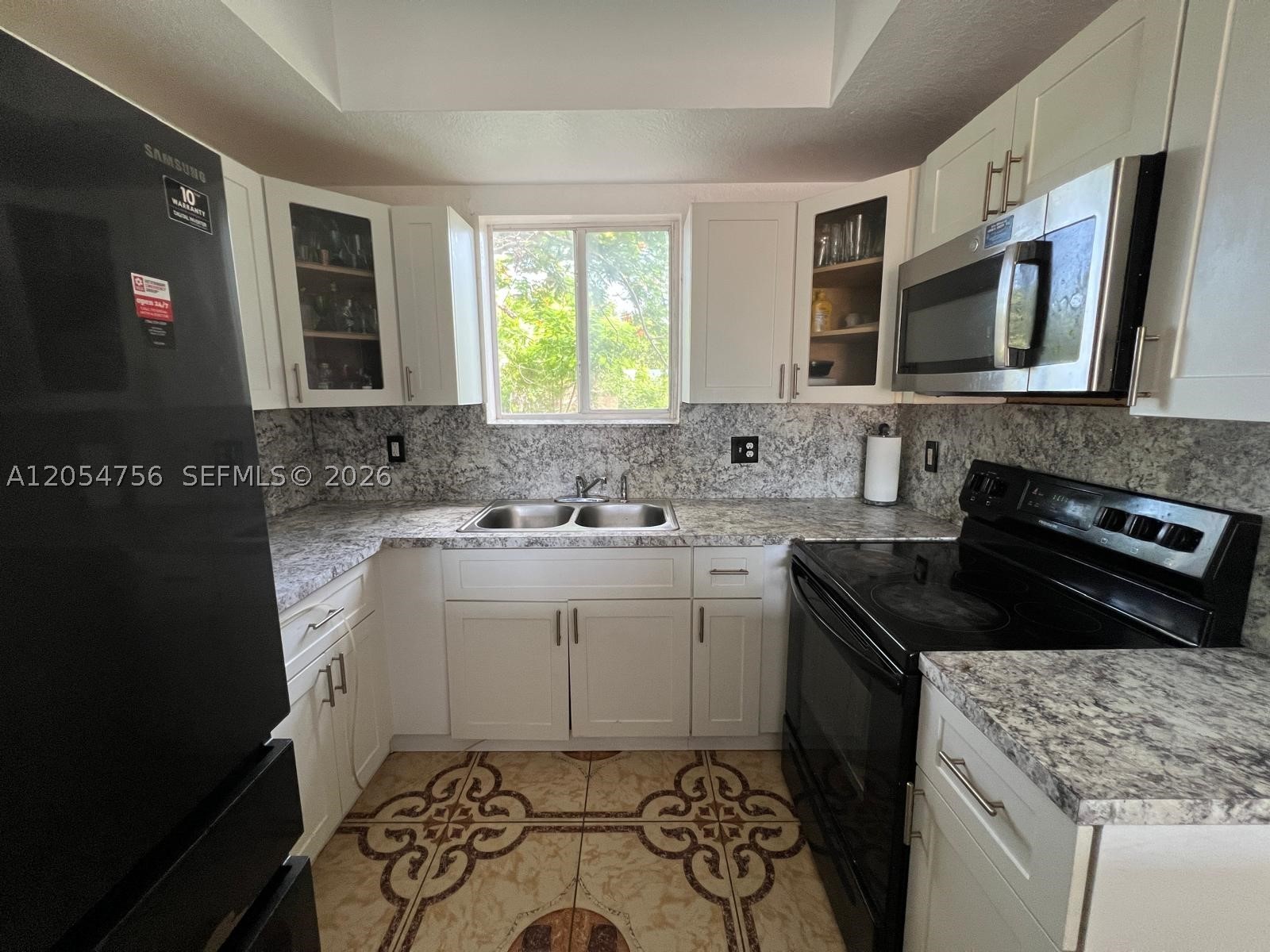 LE TERRACE CONDO - Residential