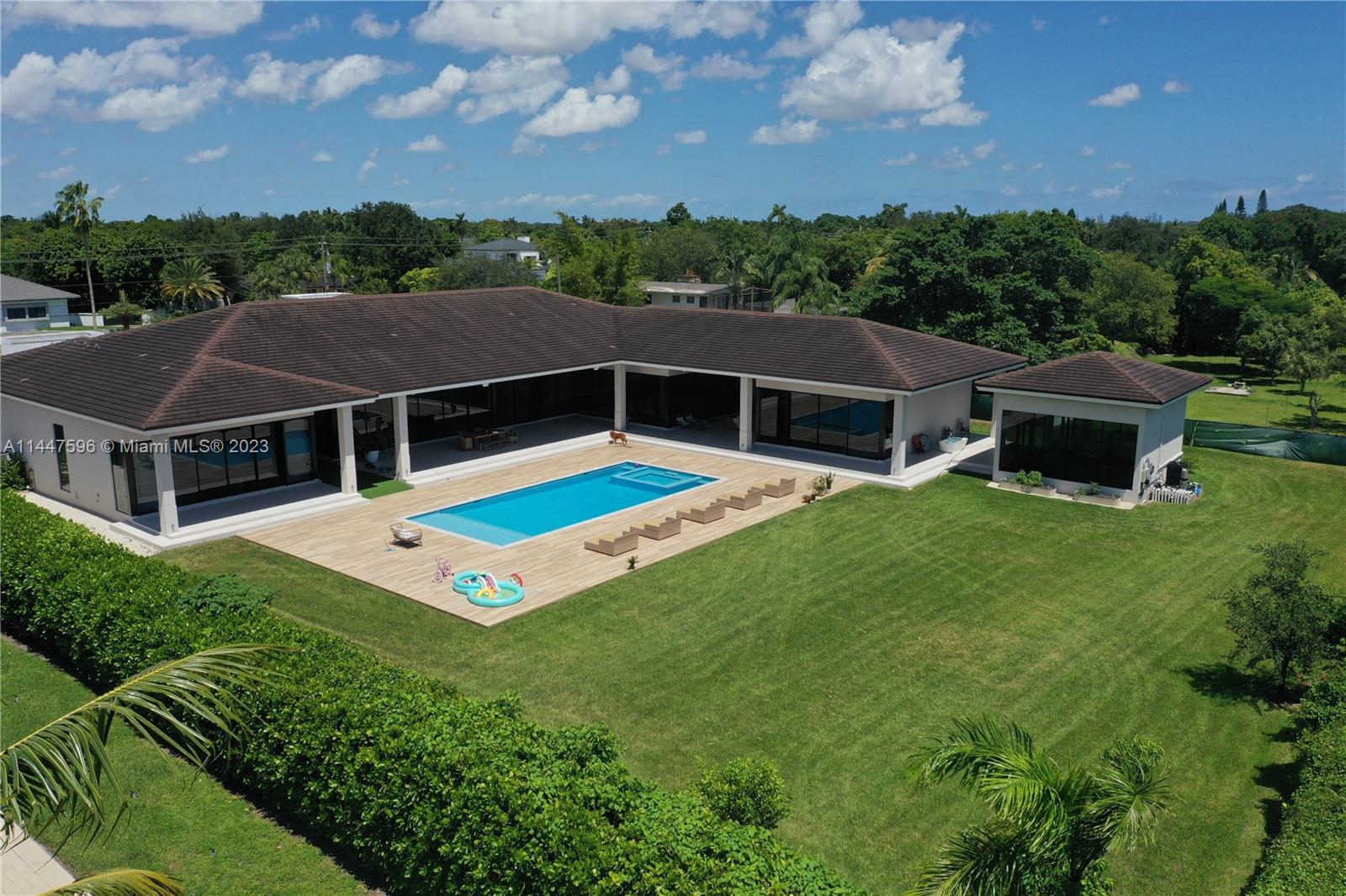 MILLER DRIVE ESTATES - Residential