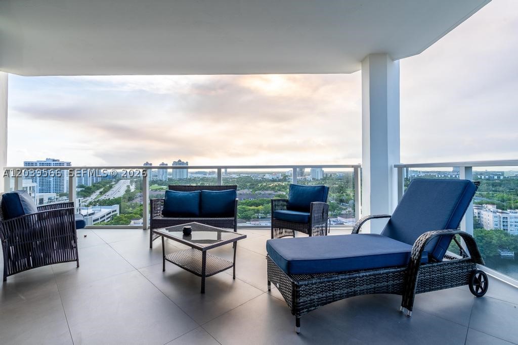 MARINA TOWER CONDO - Residential