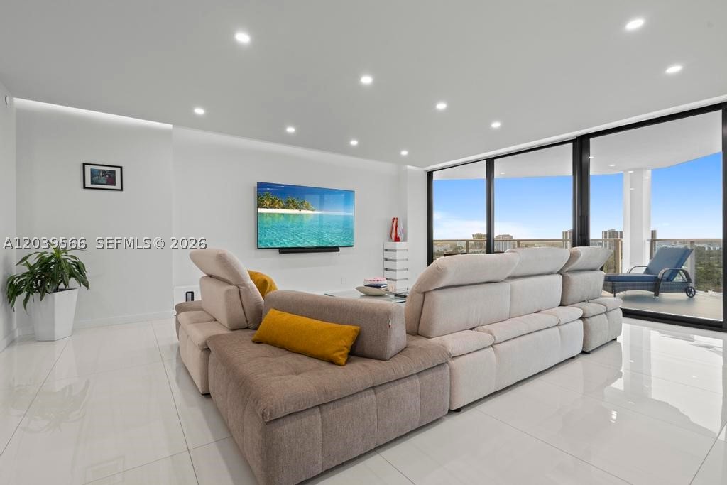 MARINA TOWER CONDO - Residential