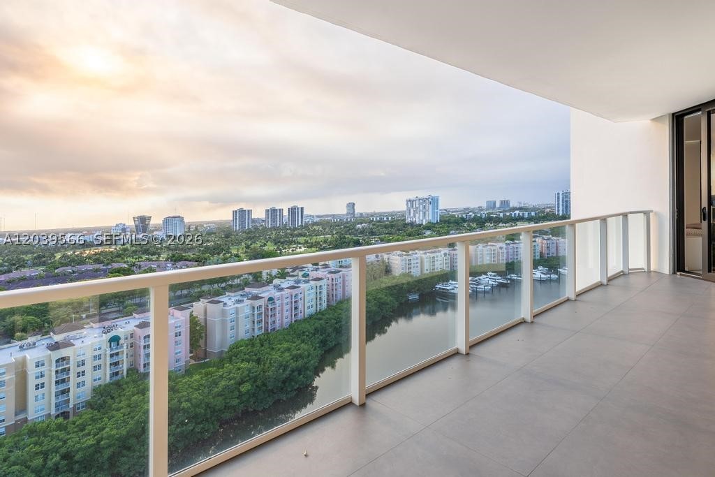 MARINA TOWER CONDO - Residential